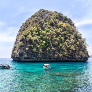 Phi-Phi-island-tour-from-Krabi
