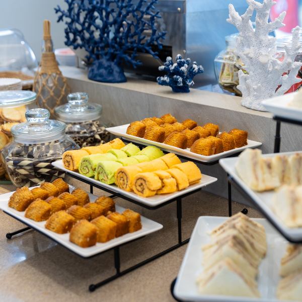 Phuket to Phi Phi sunset tour by speedboat - Check-in and welcome at Royal Phulet Marina with breakfast