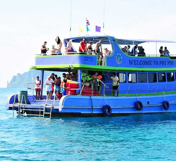 Afternoon big boat tour from Phi Phi