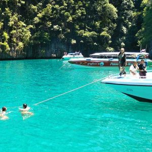 Afternoon-speedboat-tour-from-Phi-Phi