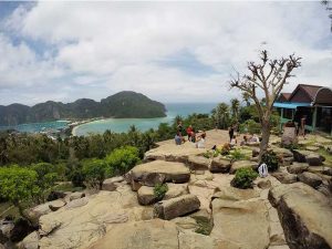 Visit Phi Phi island viewpoint from Phuket