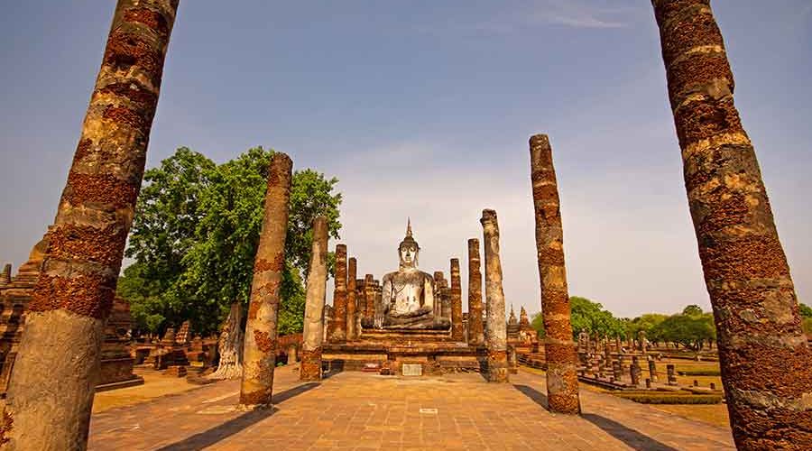 From Bangkok to Sukhothai to visit the famous historical sites