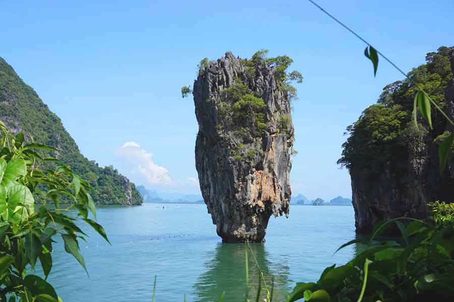 Khao-Lak-guide.-Tours-to-James-Bond-island-from-Khao-Lak