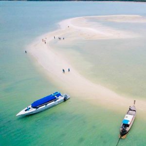 Capture Instagram-worthy pics amid mangrove-fringed lagoons and islets