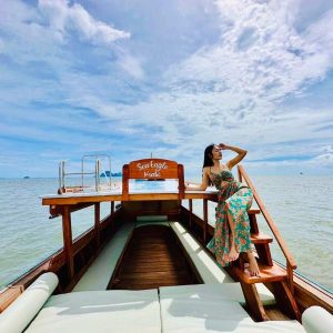 Private Hong Island tour with long-tail boat from Krabi