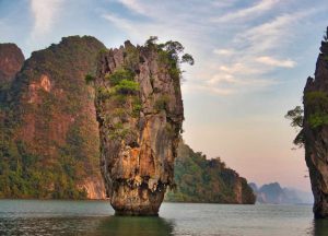 James Bond Island Ao Phang Nga National Park - by H. Hach from Pixabay