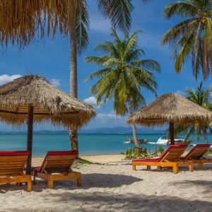 Private Beach Club Experience During Phuket to Koh Yao Yai island and James Bond island Tour - Dragon Spine Beach Relaxation with Floating Platform Access