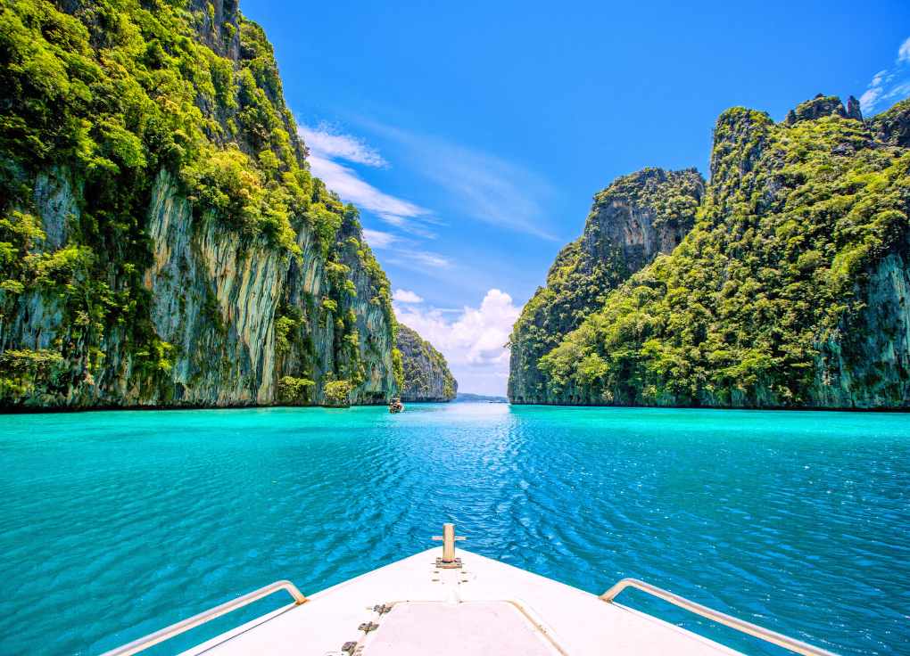 Save 375 Baht Smart Travelers Choose All-Inclusive Phi Phi Island Tour from Kamala Beach Packages