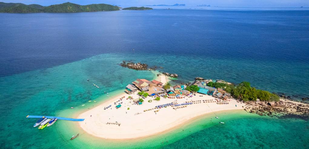 Phi Phi Island Tour from Laguna Bang Tao - Experience the Excellent Royal Phuket Marina or the Premium Service at AA Marina Pier Koh Sirey