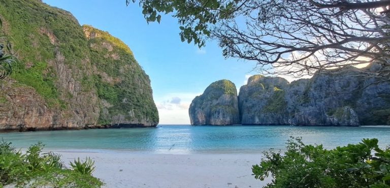 Phi Phi Island Tour from Nai Yang - Premium Speedboat Trip with Hotel Pick Up and National Park Fees All Included