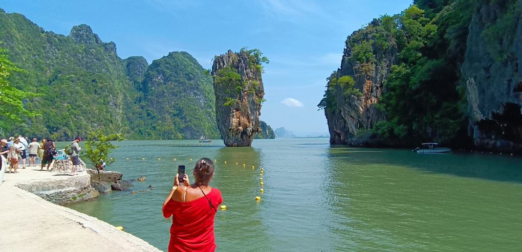 James Bond Island Tour from Renaissance Phuket Resort – Free Hotel Pickup and Drop-off Included!
